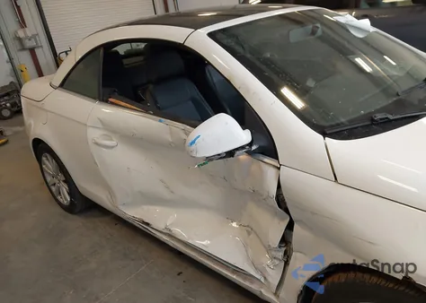 2008 Volkswagen Eos Komfort из США, поврежденный, VIN WVWBA71F78V037515